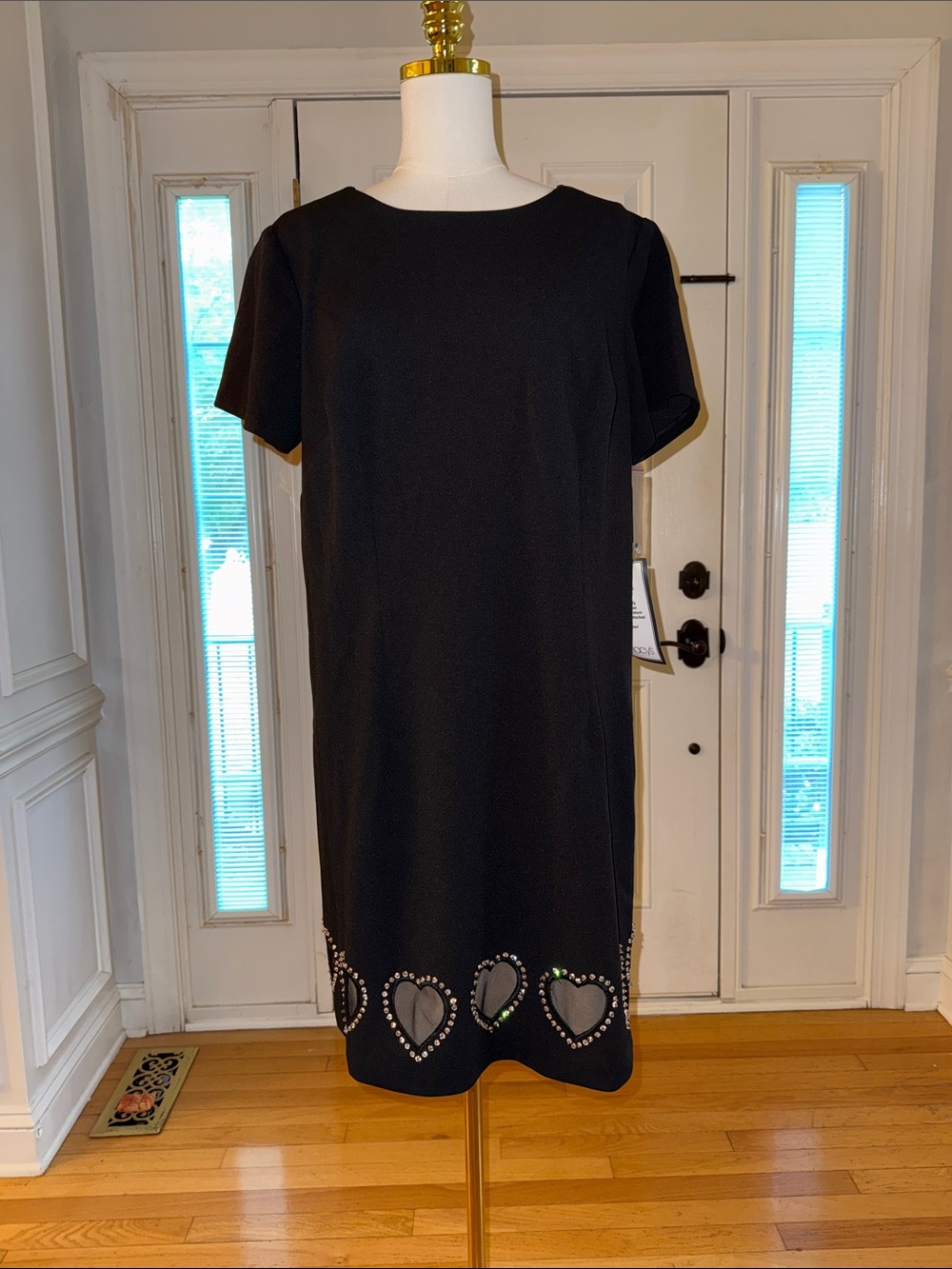 Adrianna Papell Black Short-Sleeve Shift Dress with Heart Cutouts